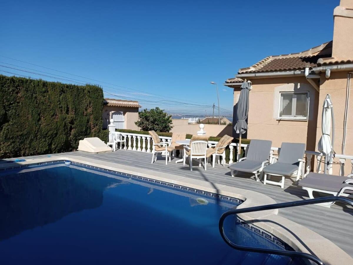 Quaint Ground Floor Apartment With Pool Lb1 Torrevieja Dış mekan fotoğraf